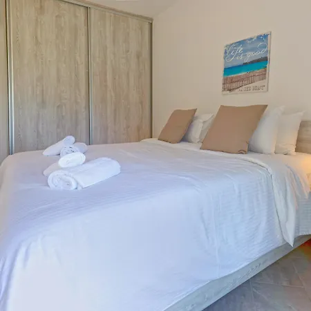 Sami Beach Hotel 3* Сами