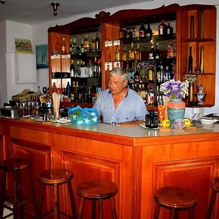 Sami Beach Hotel 3* סאמי